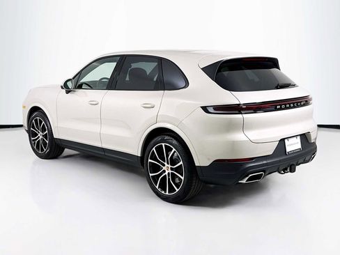 New 2026 Porsche Cayenne image 3