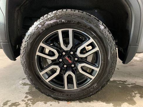 Used 2021 GMC Sierra 1500 AT4 w/ AT4 Preferred Package image 10