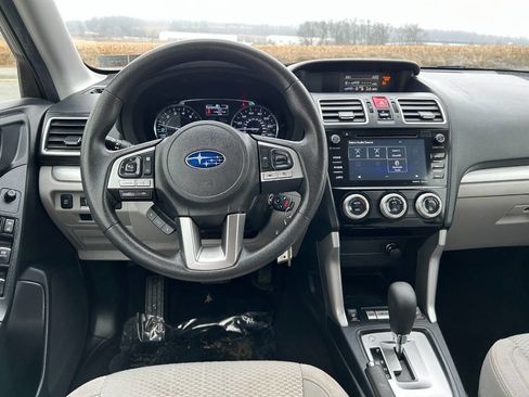 Used 2017 Subaru Forester 2.5i Premium image 13