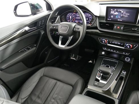 Used 2019 Audi Q5 Prestige AWD/4WD image 24