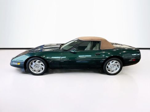 Used 1994 Chevrolet Corvette Convertible RWD image 8