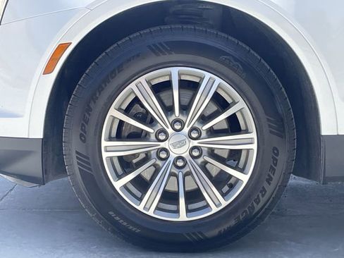 Used 2018 Cadillac XT5 Luxury w/ Driver Awareness Package FWD image 33
