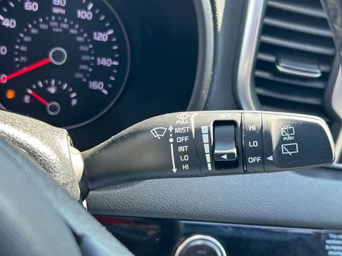 Used 2019 Kia Sportage EX w/ Option Group 040 AWD/4WD image 29