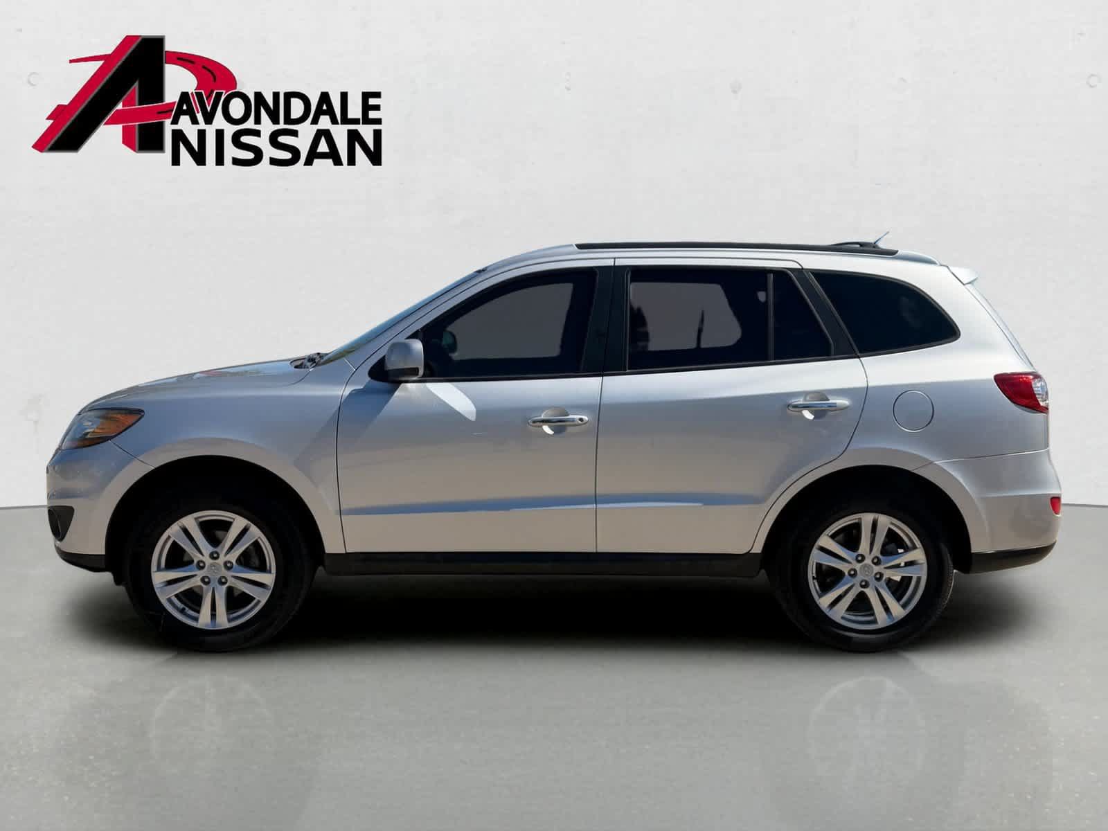 Used 2011 Hyundai Santa Fe Limited FWD image 2