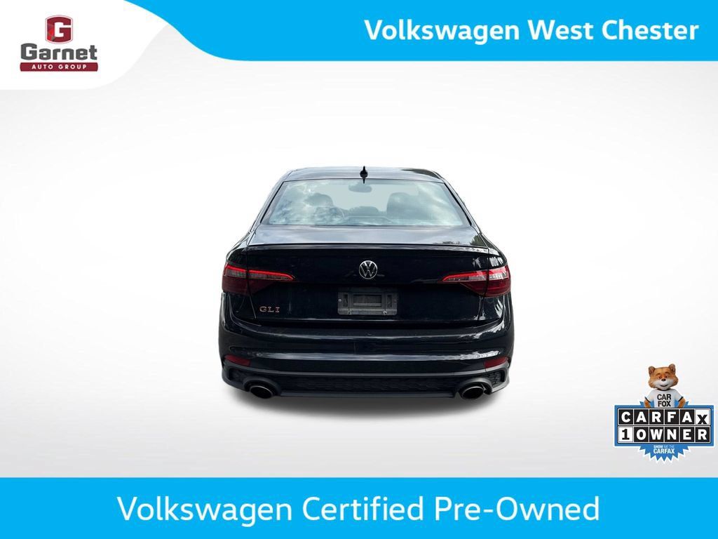 Used 2023 Volkswagen Jetta GLI Autobahn FWD image 4