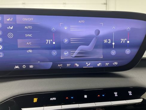 New 2026 Buick Enclave Sport Touring w/ Power Package AWD/4WD image 22