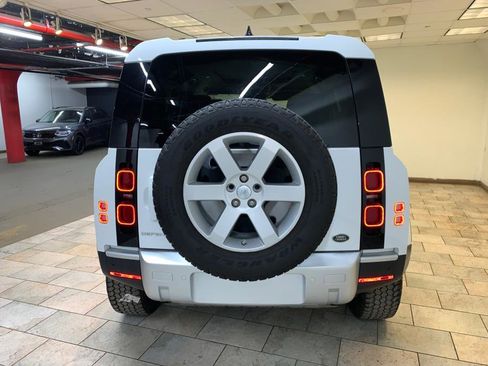 Used 2020 Land Rover Defender 110 S AWD/4WD image 8