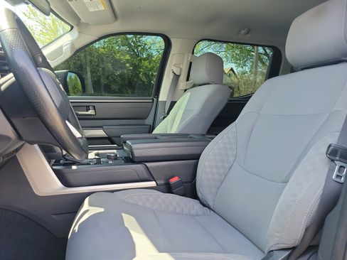 Used 2023 Toyota Tundra SR5 w/ SR5 Convenience Package AWD/4WD image 19