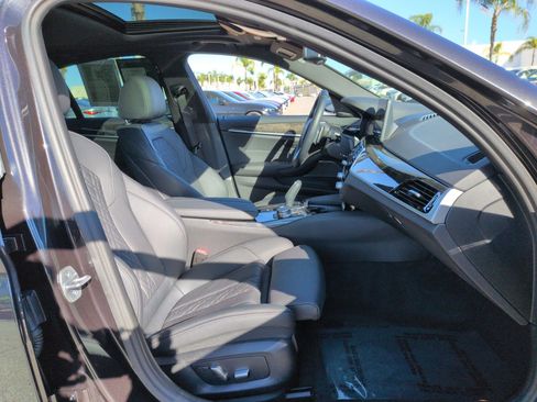 Used 2023 BMW 530i w/ Premium Package image 33