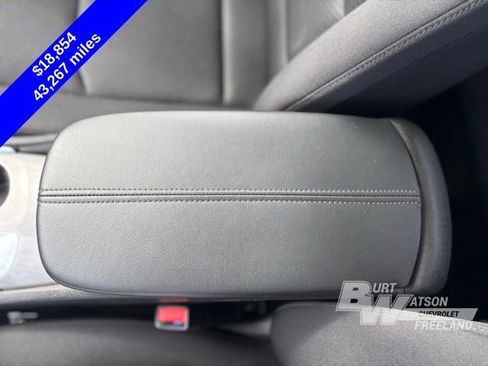 Used 2024 Chevrolet Malibu LT image 21