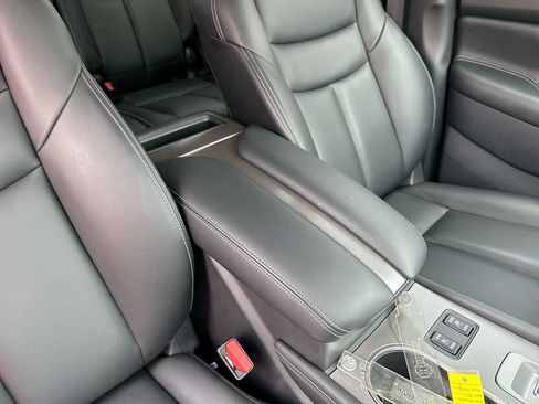 Used 2024 Nissan Murano SV w/ SV Midnight Edition Package FWD image 21