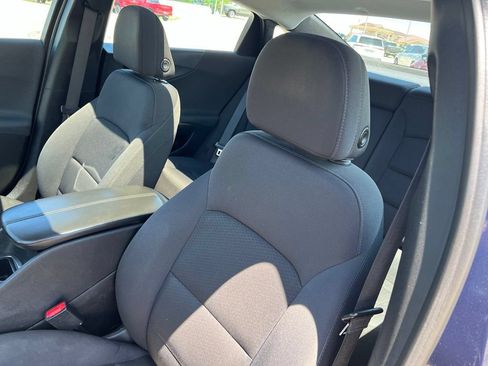 Used 2021 Chevrolet Malibu LT FWD image 24