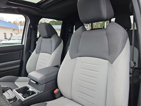 Used 2025 Toyota Tacoma TRD Off-Road image 25