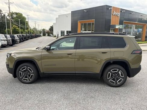 New 2026 Jeep Cherokee Laredo AWD/4WD image 3
