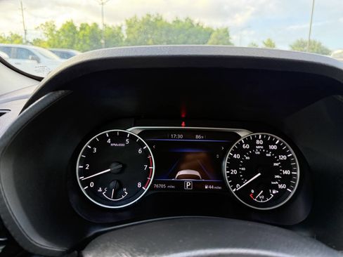 Used 2022 Nissan Sentra SV FWD image 31