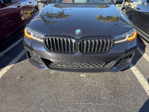 Used 2023 BMW 530i w/ M Sport Package image 9