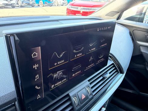 Used 2023 Audi Q5 e Premium Plus w/ Premium Plus Package AWD/4WD image 23