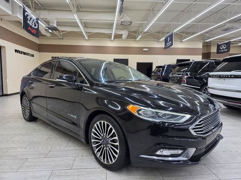 Used 2018 Ford Fusion Titanium FWD image 5