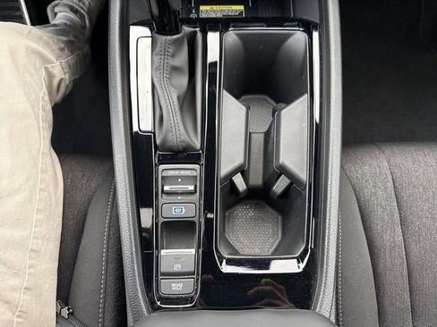 Used 2025 Honda Accord Sport image 25