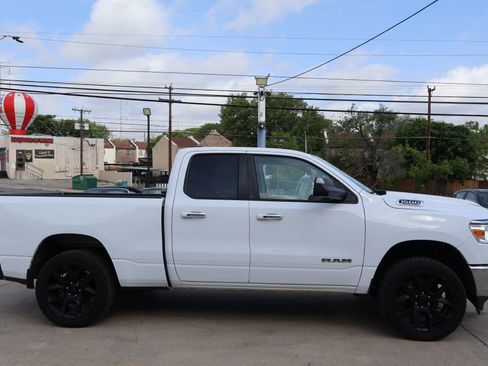 Used 2019 RAM 1500 Big Horn AWD/4WD image 8