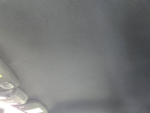 Used 2017 Ford Mustang Premium image 23