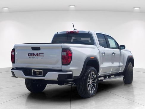 New 2026 GMC Canyon Denali AWD/4WD image 3