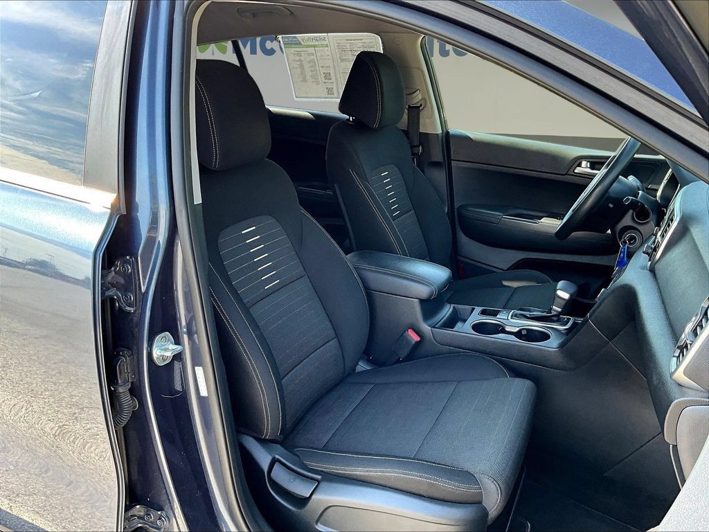 Used 2018 Kia Sportage LX FWD image 30