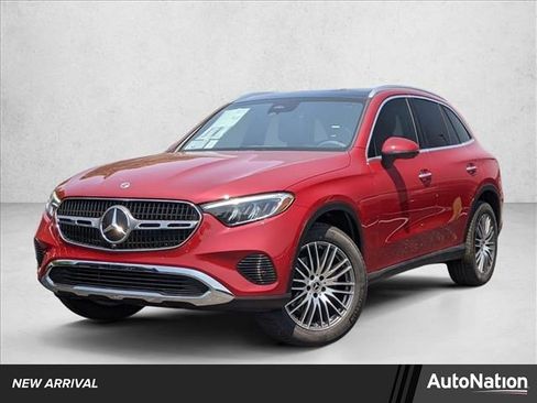 Certified 2025 Mercedes-Benz GLC 300 4MATIC image 1