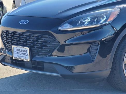 Used 2021 Ford Escape S image 3