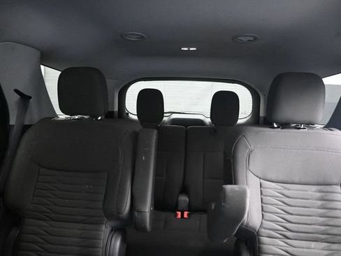 Used 2020 Ford Explorer XLT w/ Cold Weather Package AWD/4WD image 16