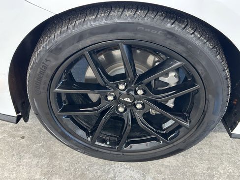 Used 2025 Ford Mustang Coupe image 16