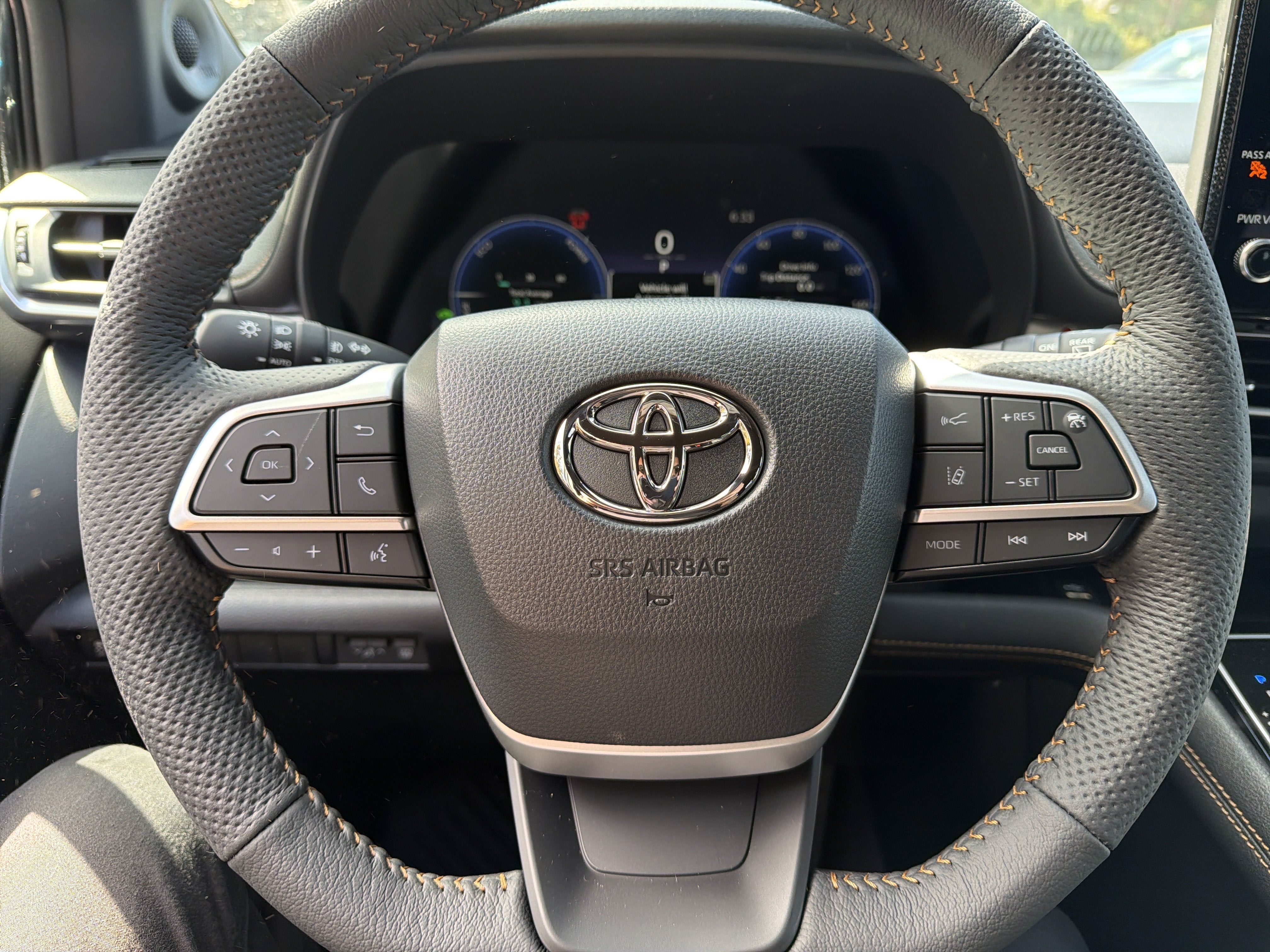 New 2026 Toyota Sienna XLE Woodland Edition AWD/4WD image 16