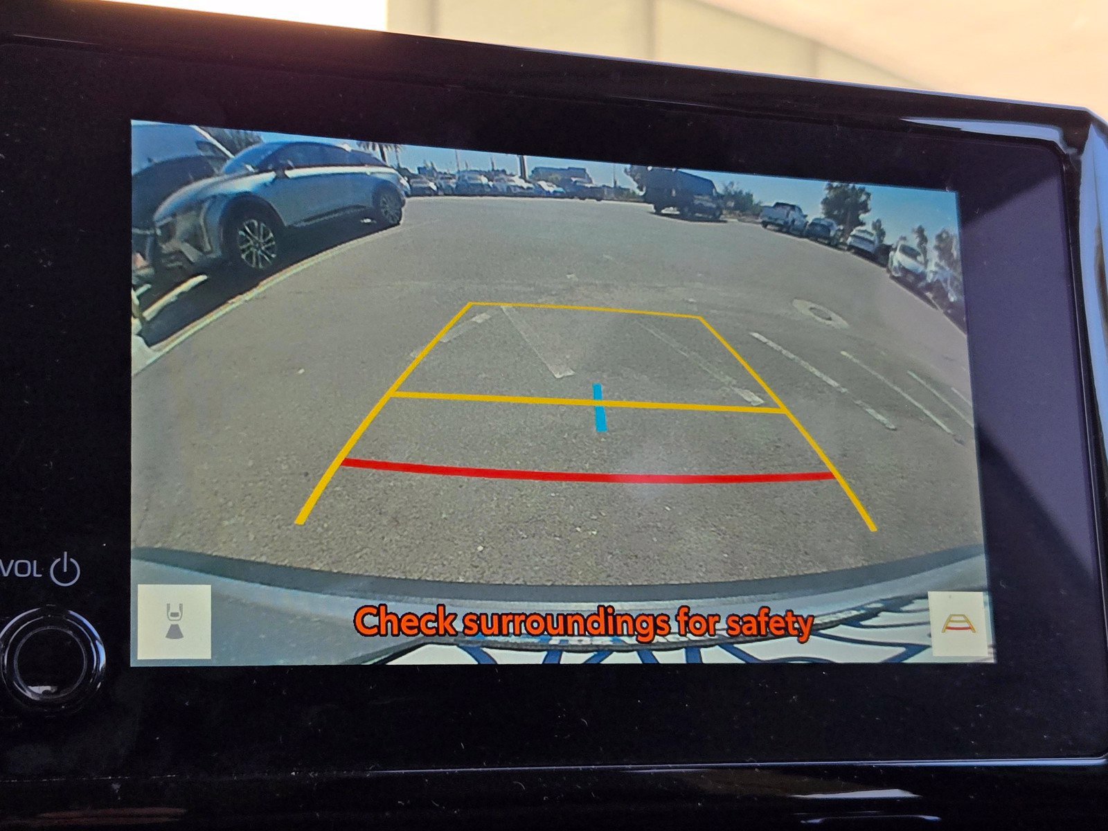 Used 2023 Toyota Corolla Cross XLE w/ Convenience Package FWD image 21