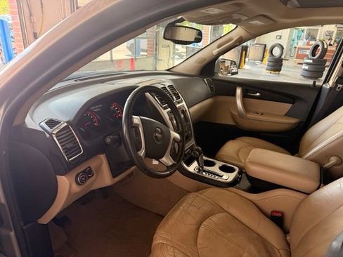 Used 2011 GMC Acadia SLT AWD/4WD image 9