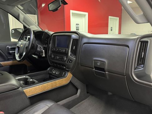 Used 2018 Chevrolet Silverado 1500 LTZ w/ Sport Package AWD/4WD image 24