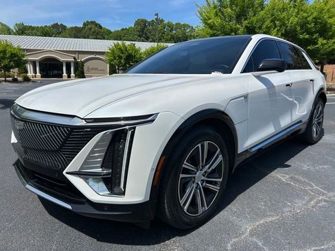 Used 2024 Cadillac Lyriq Luxury AWD/4WD image 63