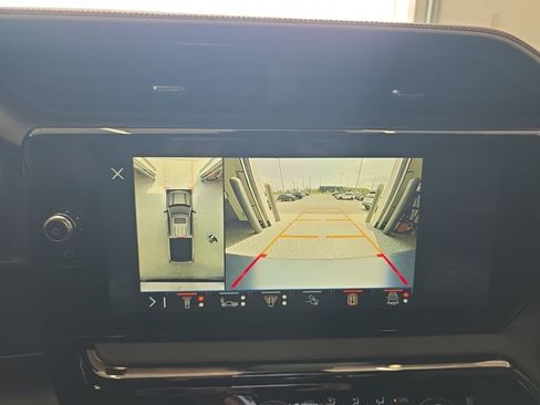 Used 2025 GMC Sierra 1500 AT4 w/ AT4 Premium Package image 57