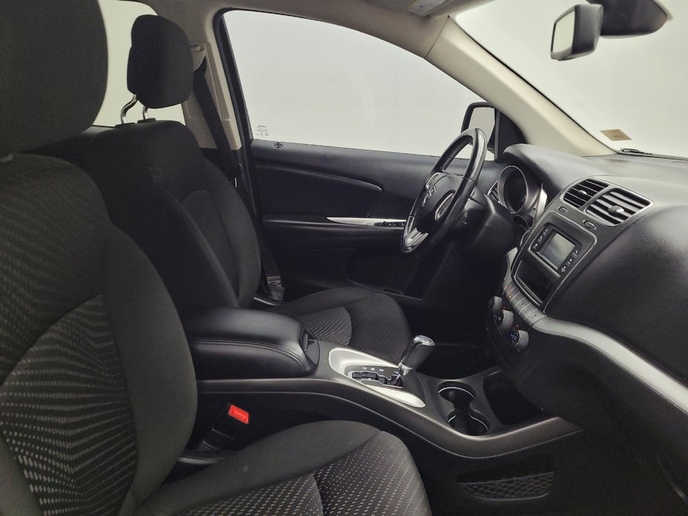 Used 2020 Dodge Journey SE w/ SE Popular Equipment Group FWD image 21