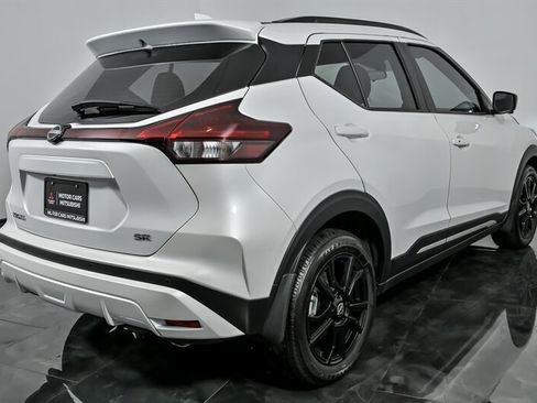 Used 2024 Nissan Kicks SR w/ SR Premium Package image 10