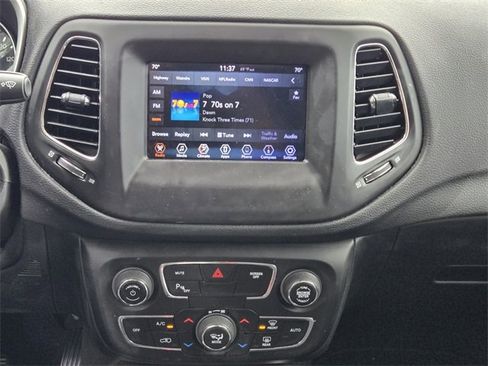 Used 2019 Jeep Compass Latitude w/ Popular Equipment Group image 11