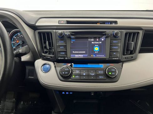 Used 2017 Toyota RAV4 XLE AWD/4WD image 17