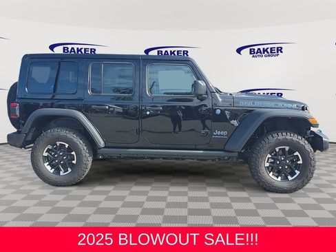 New 2025 Jeep Wrangler Unlimited Rubicon 4xe w/ Technology Group AWD/4WD image 2