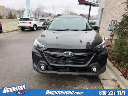Used 2024 Subaru Outback Onyx Edition image 2