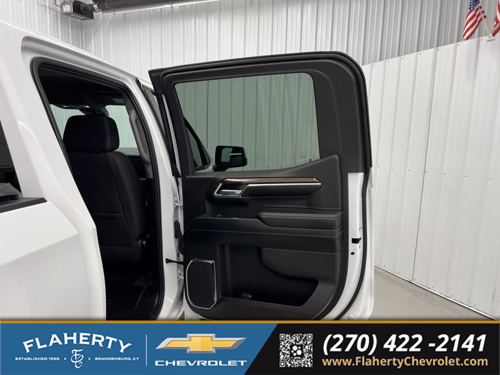 Used 2024 Chevrolet Silverado 1500 LT AWD/4WD image 12
