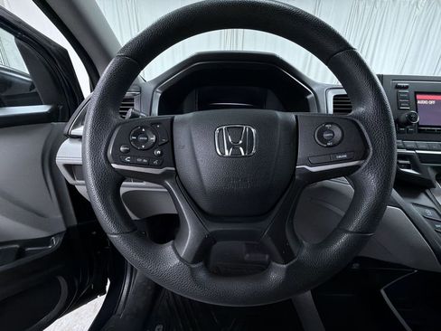 Used 2020 Honda Odyssey LX image 24