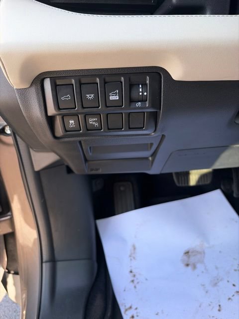 Used 2021 Subaru Ascent Limited w/ Technology Package AWD/4WD image 13