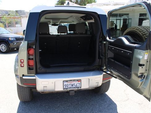 Used 2022 Land Rover Defender 110 S AWD/4WD image 10