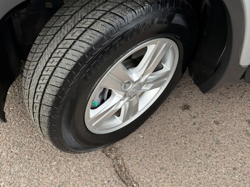 Used 2019 Chevrolet Trax LS w/ Tint and Cruise Package FWD image 15