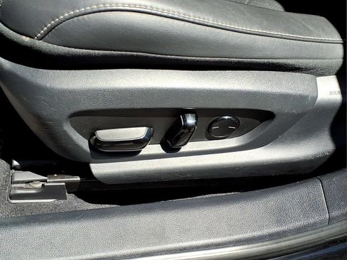 Used 2023 Lexus ES 350 F Sport w/ Accessory Package (Z2) FWD image 17