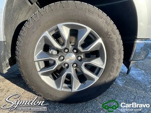 Used 2025 Chevrolet Silverado 1500 LT image 9